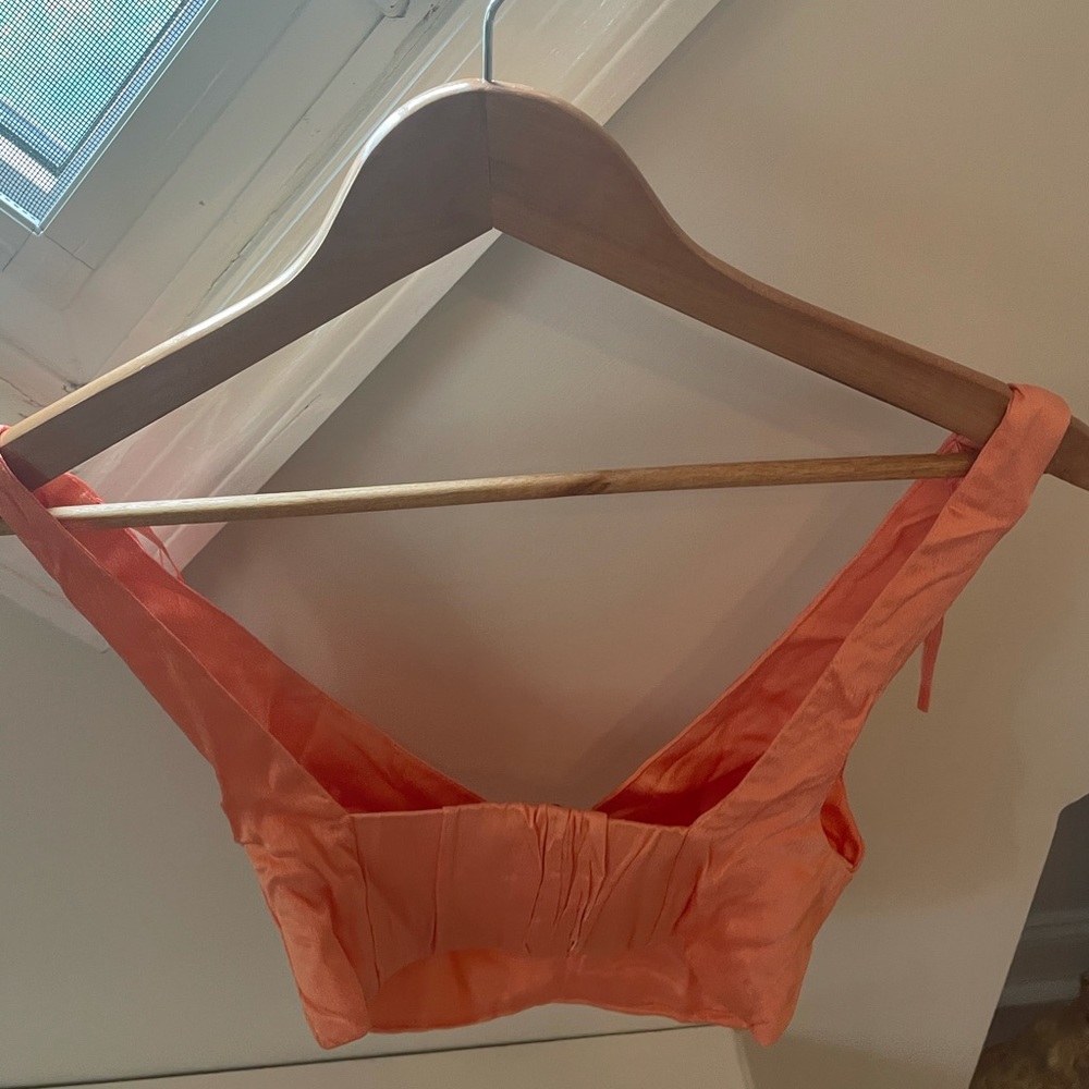 NET Zara Tangerine Satin Crop Top - Picture 3 of 3